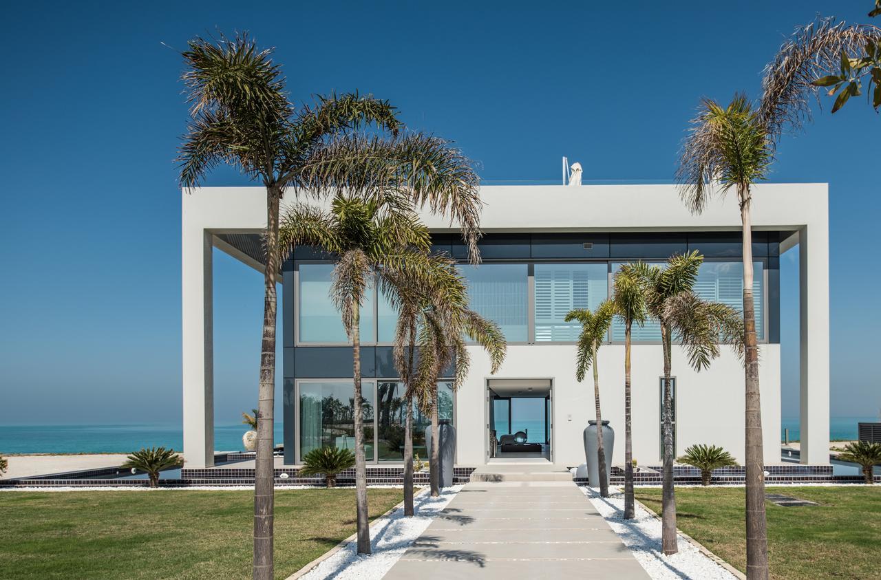 ซาย่า นูไร ไอแลนด์ รีสอร์ต Hotel อาบูดาบี ห้อง รูปภาพ Villa 1001, Marbella, Spain